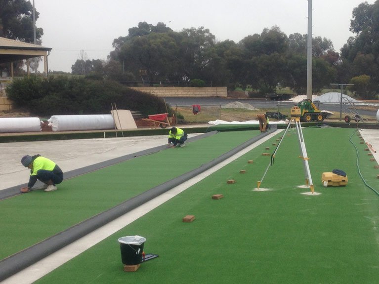 synthetic grass on bowling green 