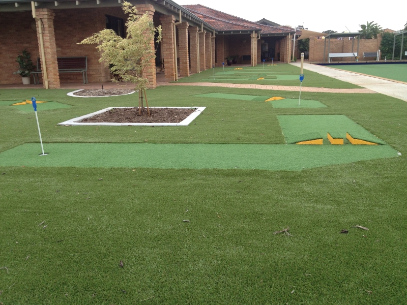 Synthetic Grass in Retirement & Aged Care Facilities - Ledge Point Country Club - Green Planet Grass